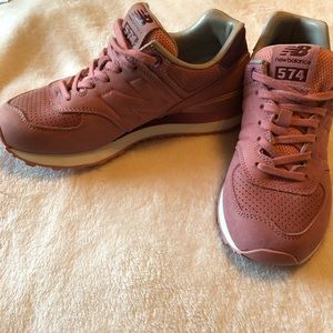 New Balance 574 Tennis Shoes